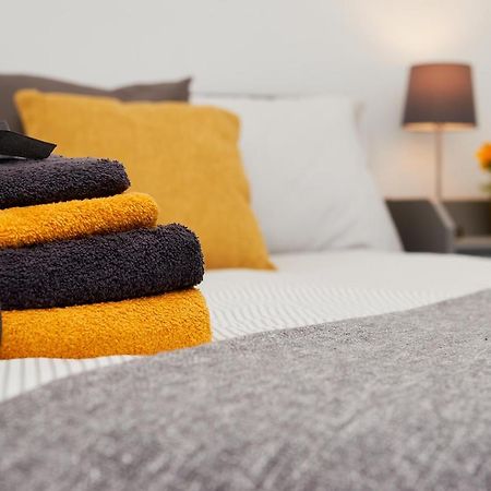 High Spec 2 Bed Apartment W/Parking Available Λονδίνο Εξωτερικό φωτογραφία