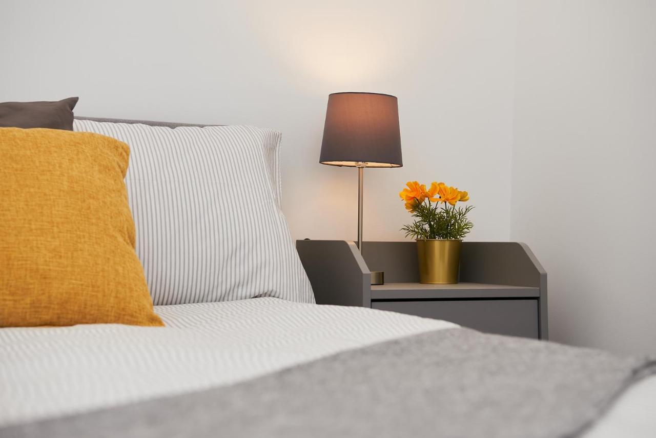 High Spec 2 Bed Apartment W/Parking Available Λονδίνο Εξωτερικό φωτογραφία