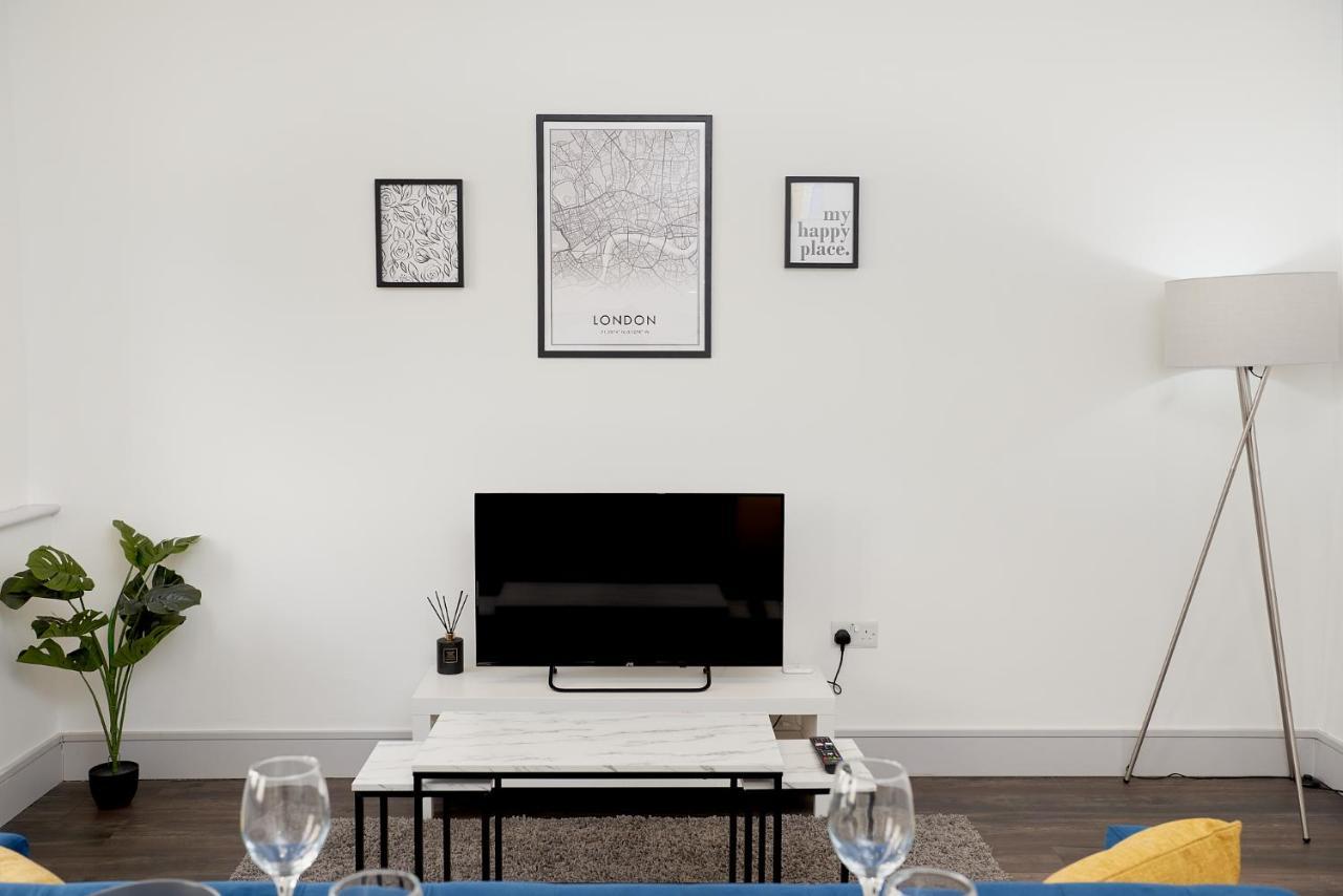 High Spec 2 Bed Apartment W/Parking Available Λονδίνο Εξωτερικό φωτογραφία